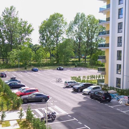 Chindia Park Suite Търговище Екстериор снимка